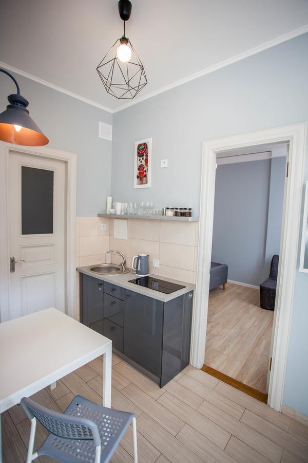 Snizhna 4 Appartement Lviv Buitenkant foto