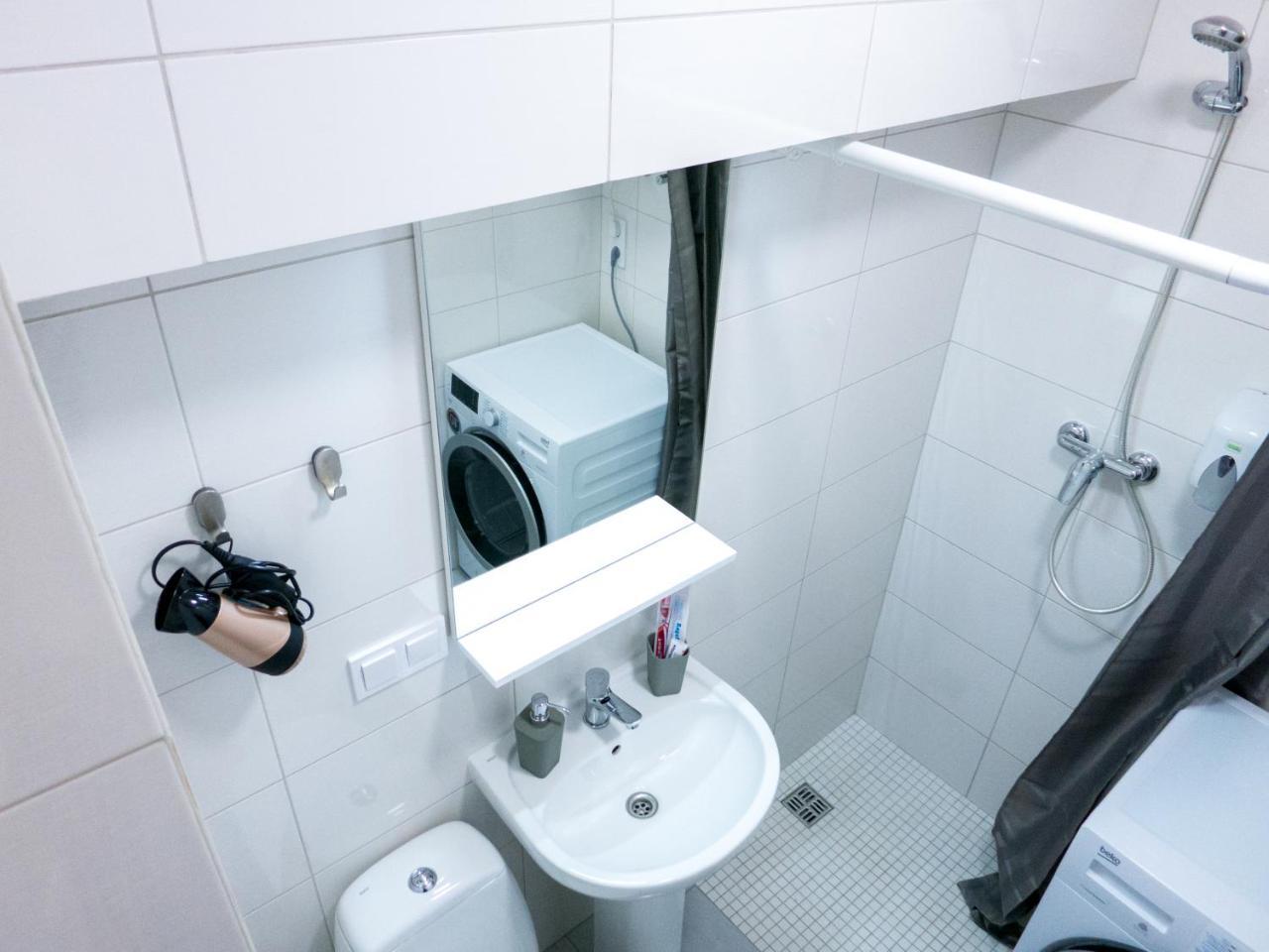 Snizhna 4 Appartement Lviv Buitenkant foto